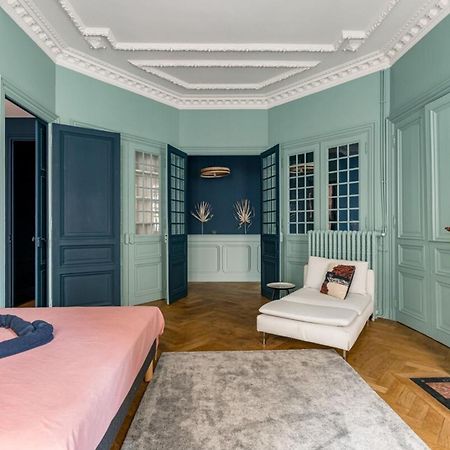 Beige Hospitalite - Gisele - Ultralux Balneo - Neuf 2 Chambres Saint-Etienne  Exterior photo