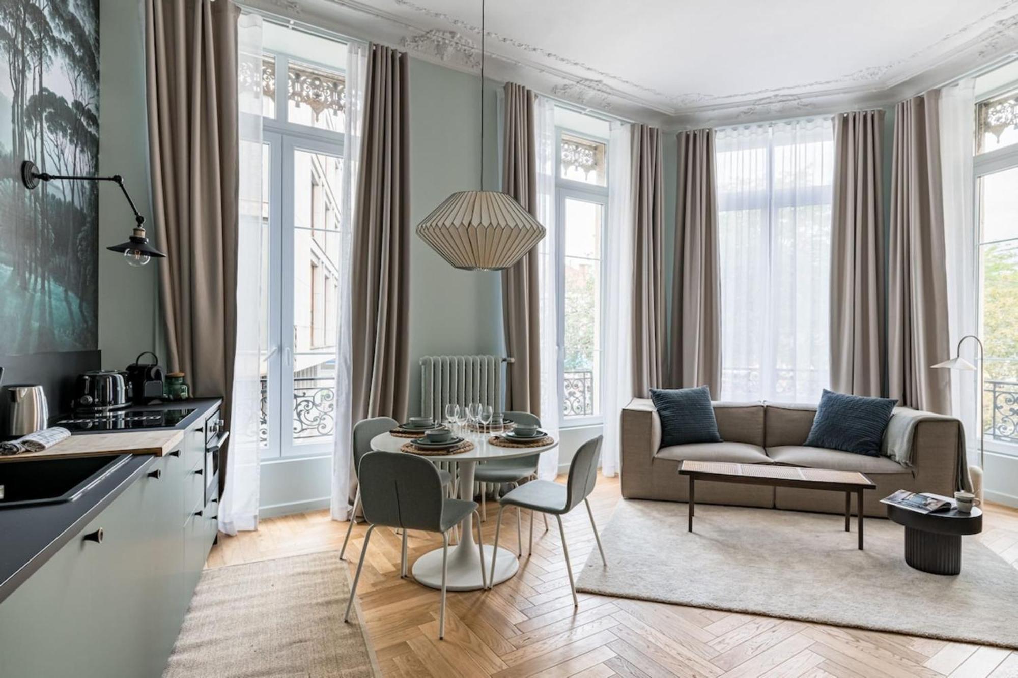 Beige Hospitalite - Gisele - Ultralux Balneo - Neuf 2 Chambres Saint-Etienne  Exterior photo