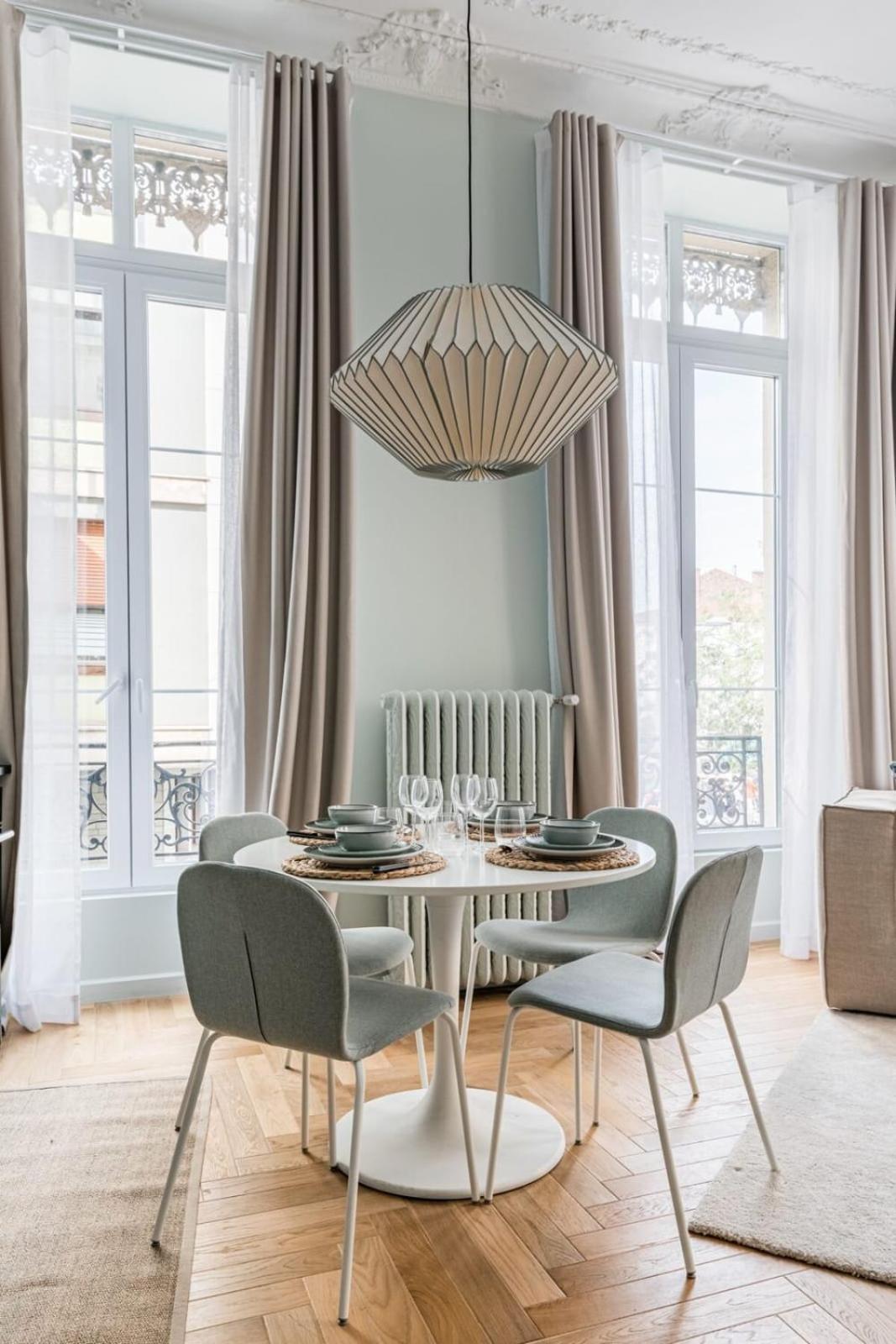 Beige Hospitalite - Gisele - Ultralux Balneo - Neuf 2 Chambres Saint-Etienne  Exterior photo